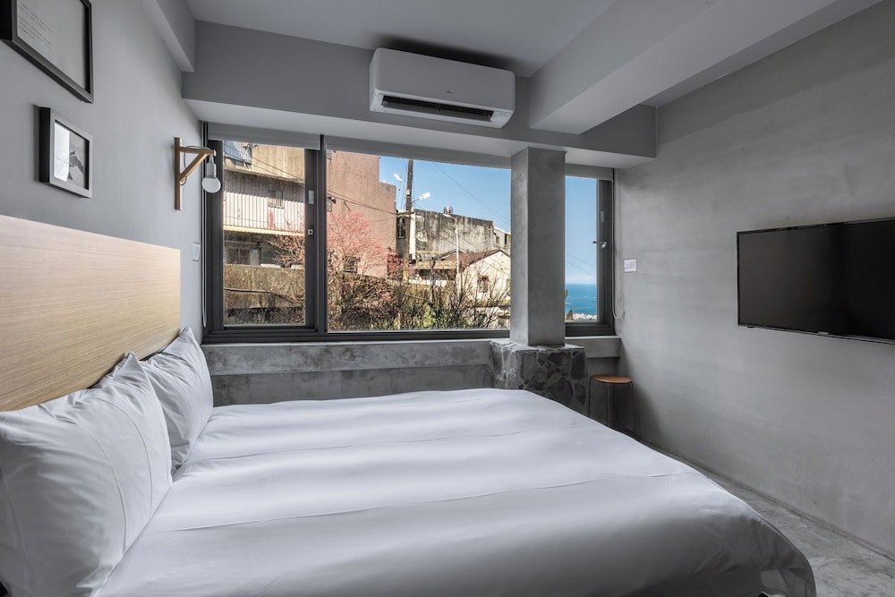 ROOM, QUEEN BED, SEA VIEW