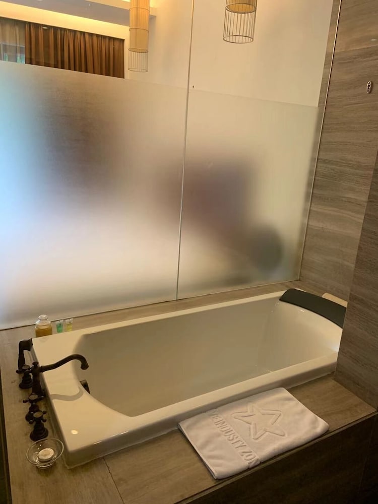 Guangzhou Baiming Fangyuan Apartment 26/47