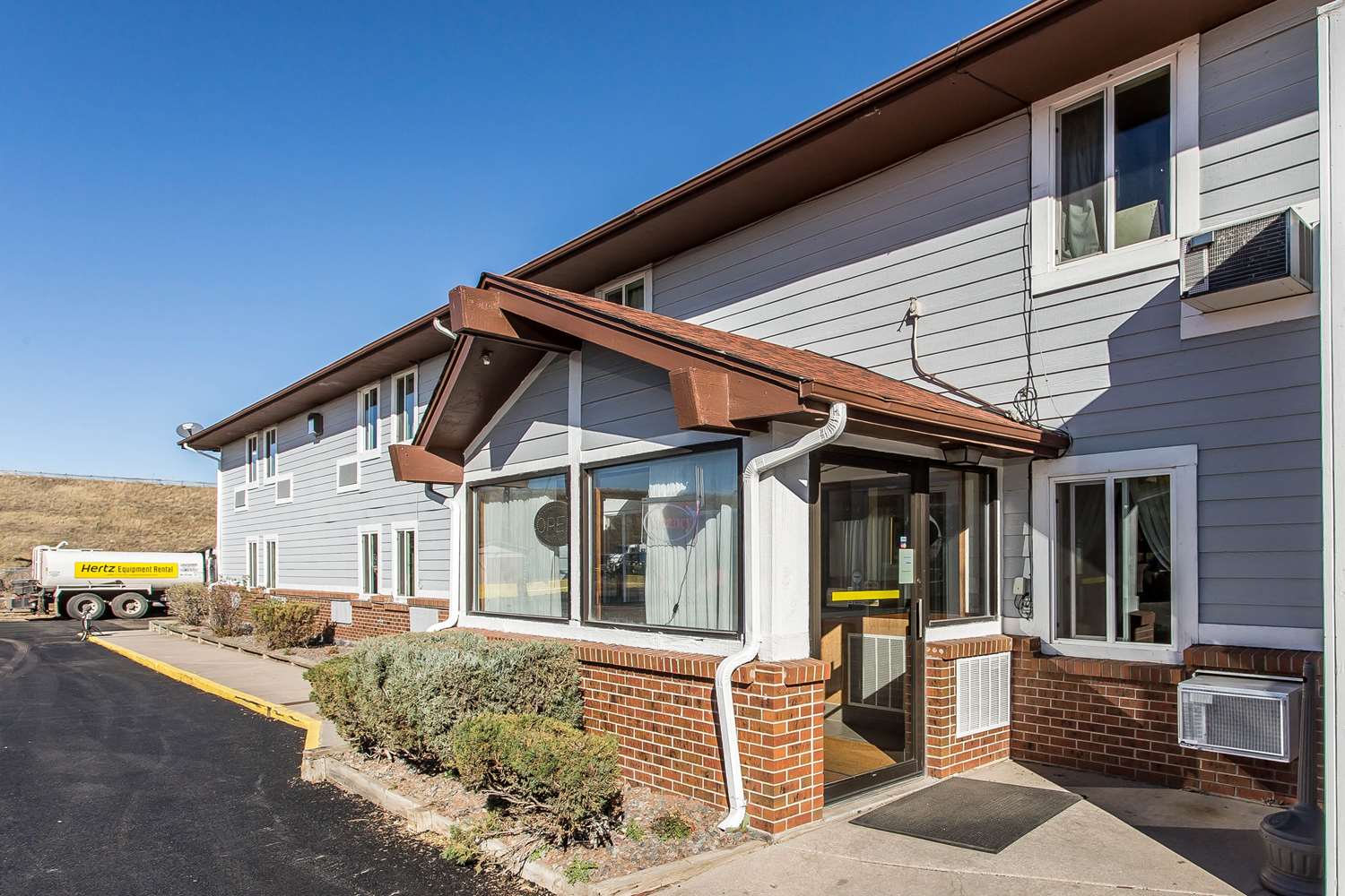 Rodeway Inn Cheyenne I-80 East 4/29