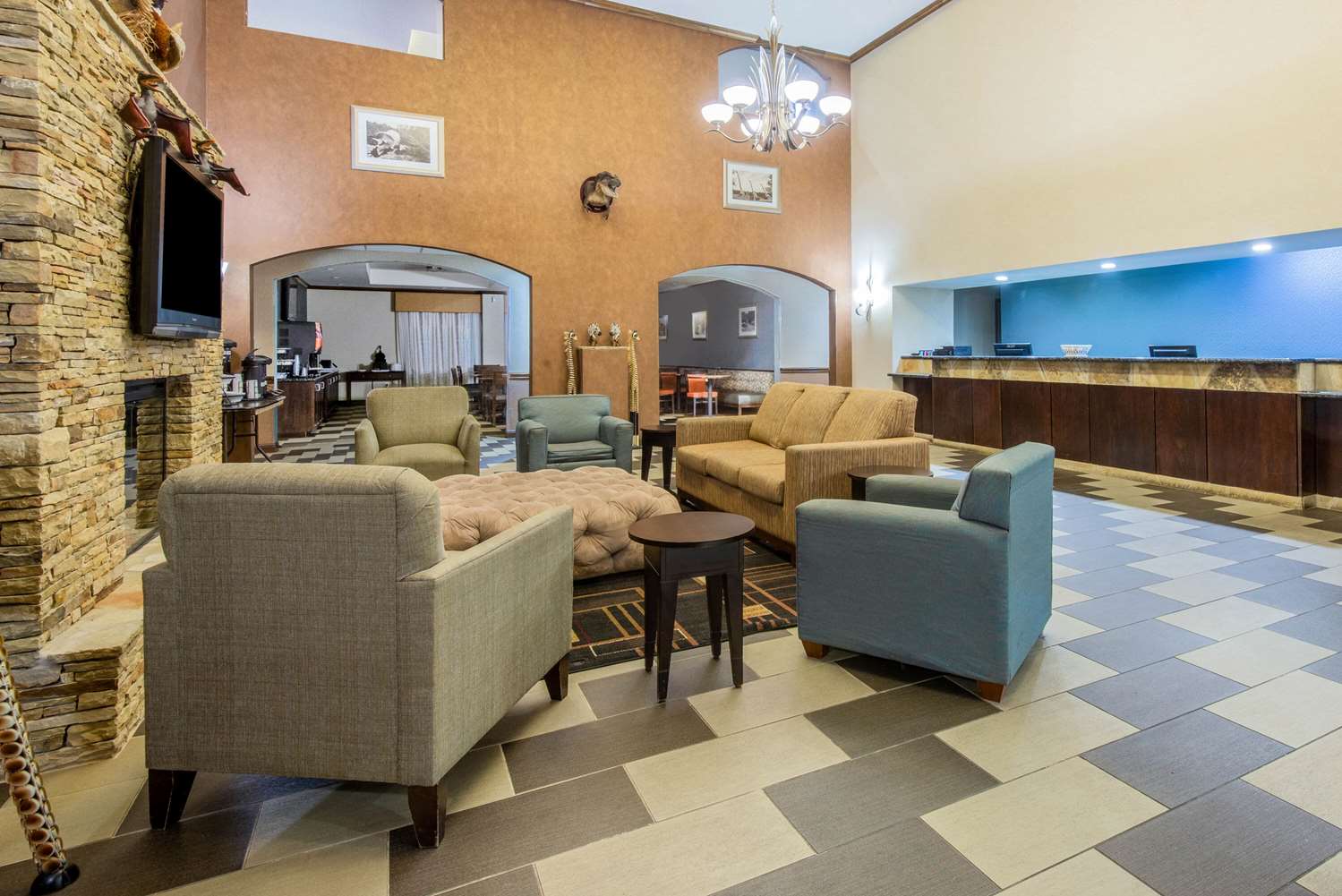 La Quinta Inn Suites Glen Rose 38/55