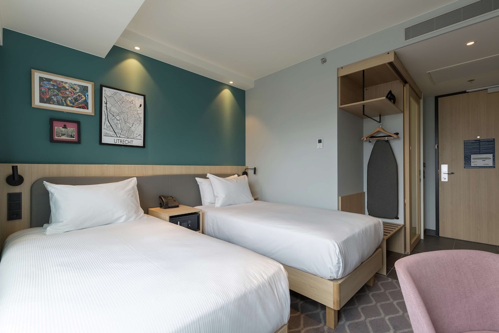 Hampton by Hilton Utrecht Central Station 16/44