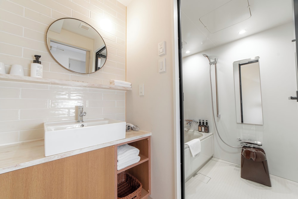 Cinnamon Hotel 56/58