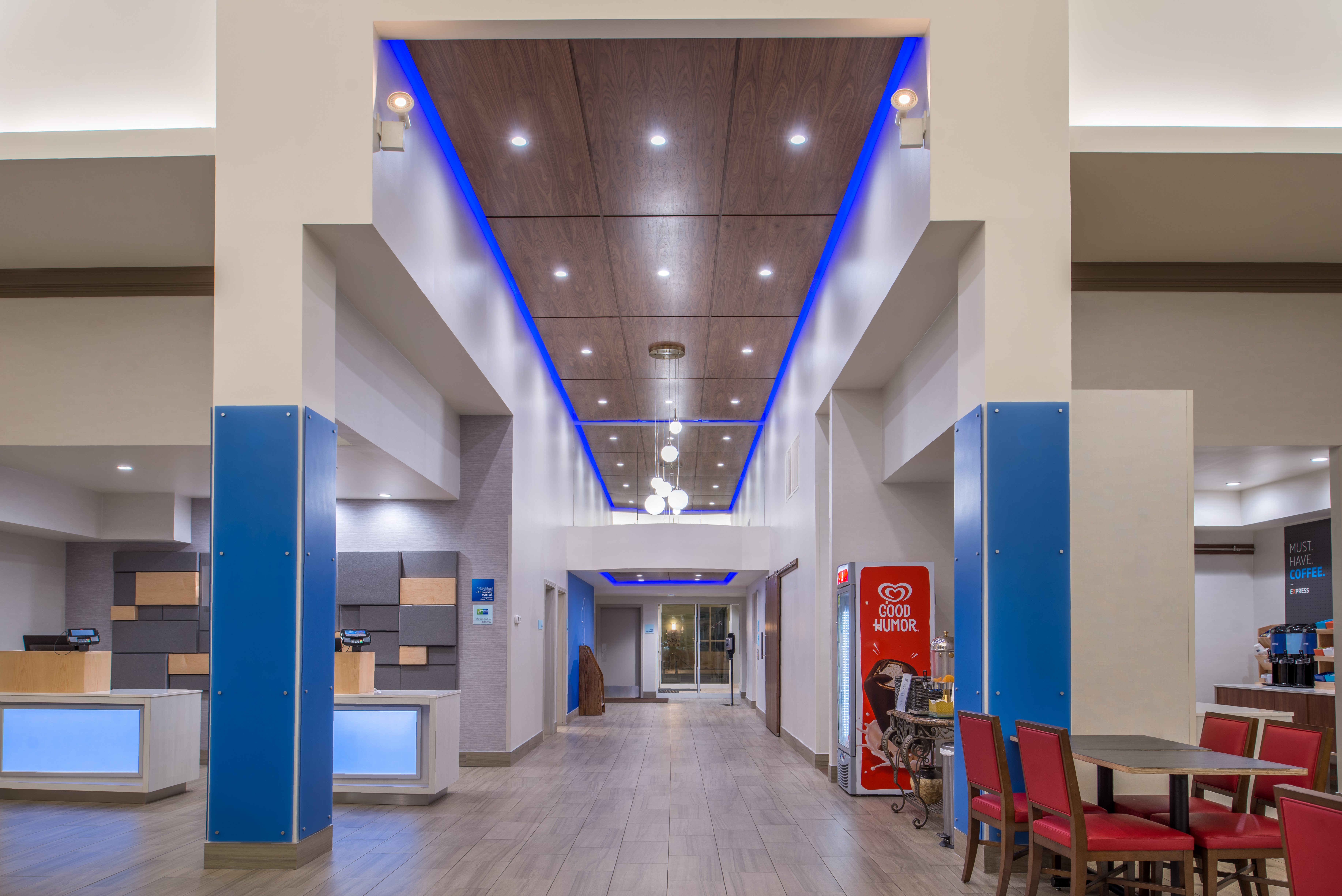 Holiday Inn Express Mystic 42/45