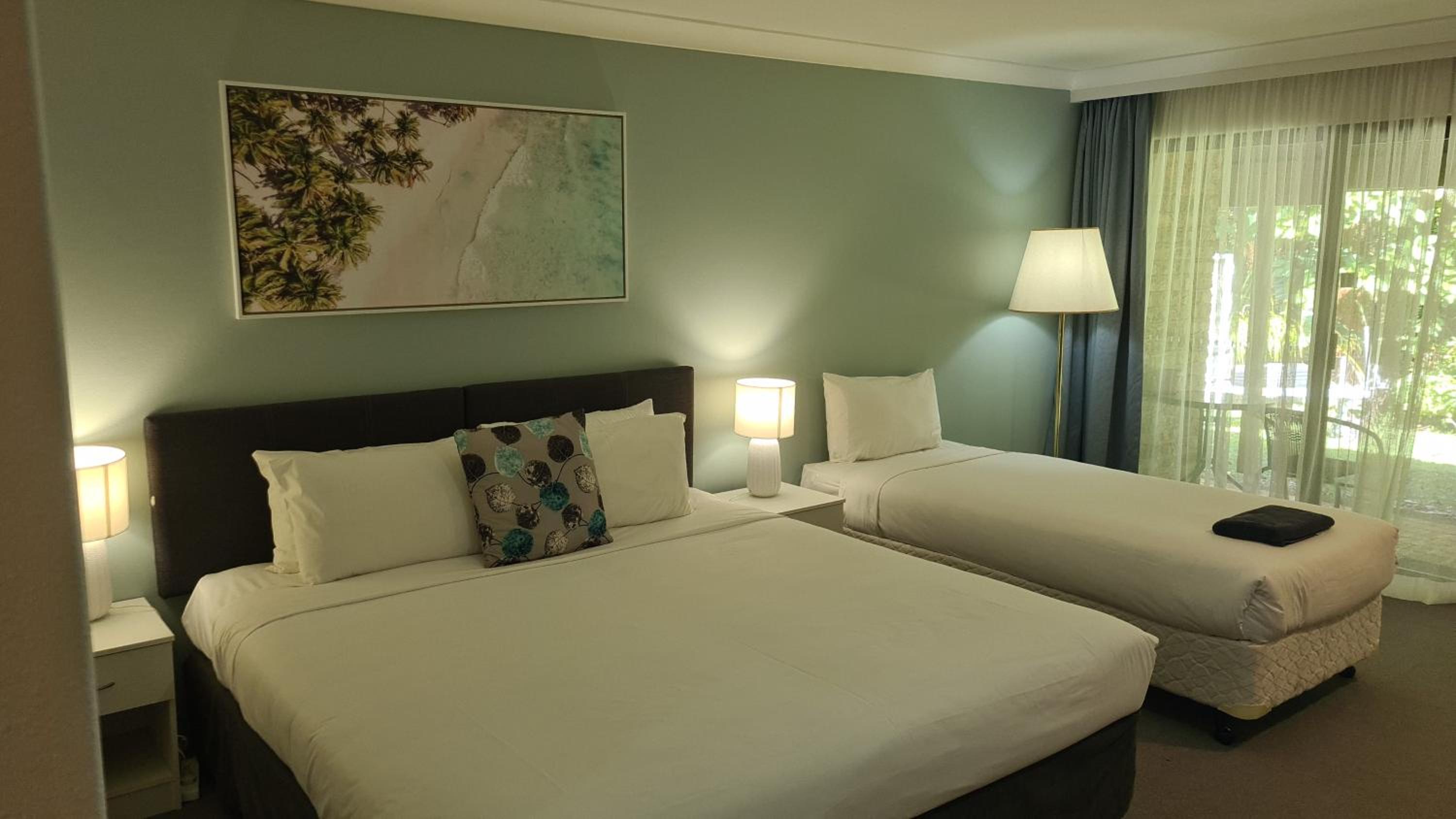 Spa, Suite, King Bed