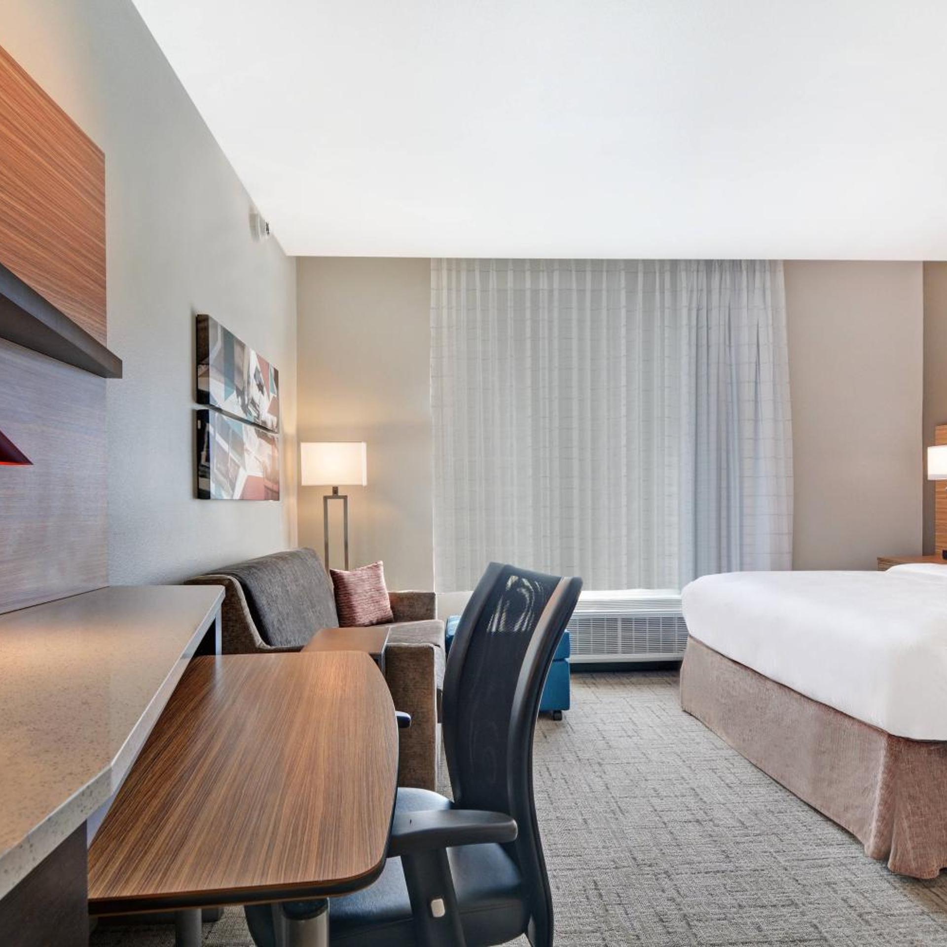 استوديو بسرير كينج مع أريكة بحوض استحمام لذوي الإعاقة، TownePlace Suites by Marriott Jackson Airport/Flowood 3/10