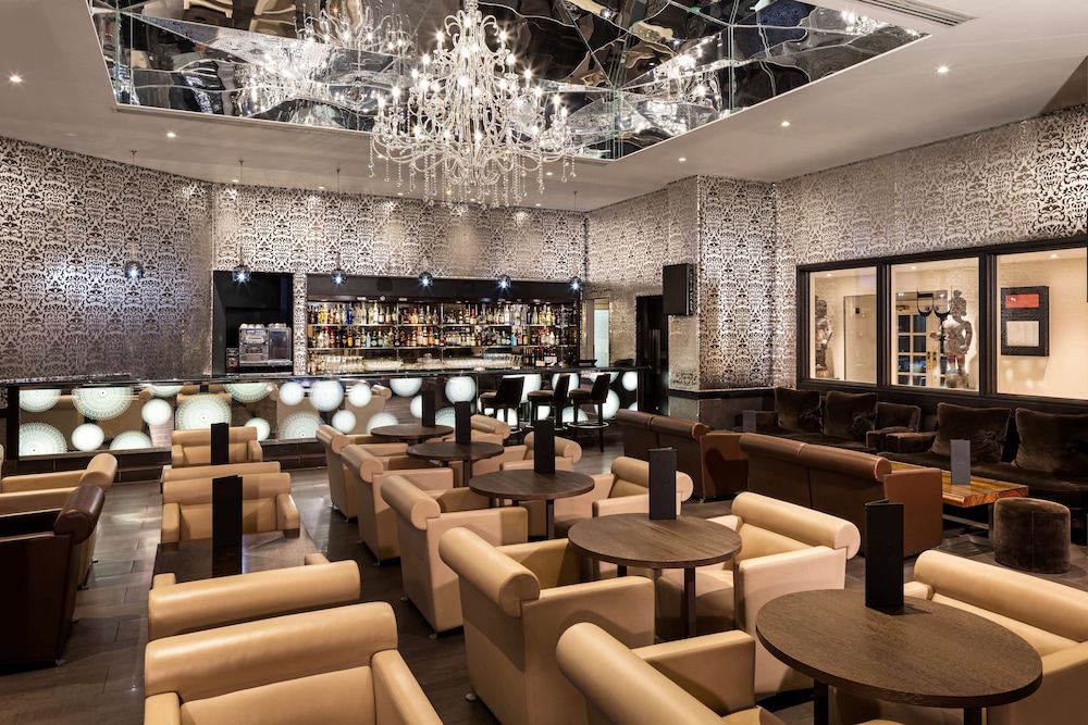 Radisson Blu Hotel, London Heathrow 47/55