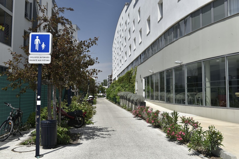 Appart-hotel Mer & Golf City Bordeaux Bassins A Flot 7/60
