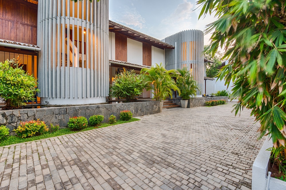 Lantern Boutique Hotel 35/50