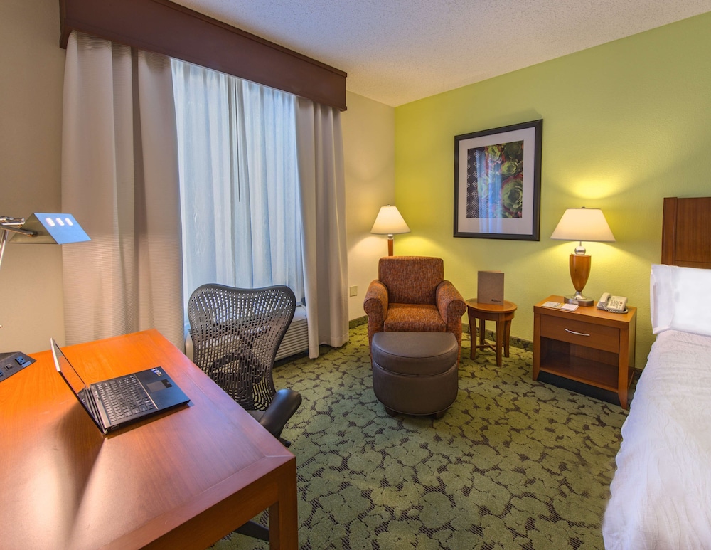 Hilton Garden Inn Tallahassee Central 27/48