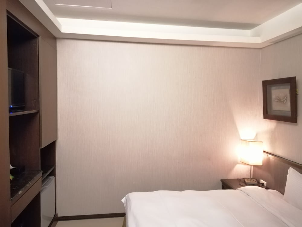 SHAN-YUE hotspring hotel 25/50