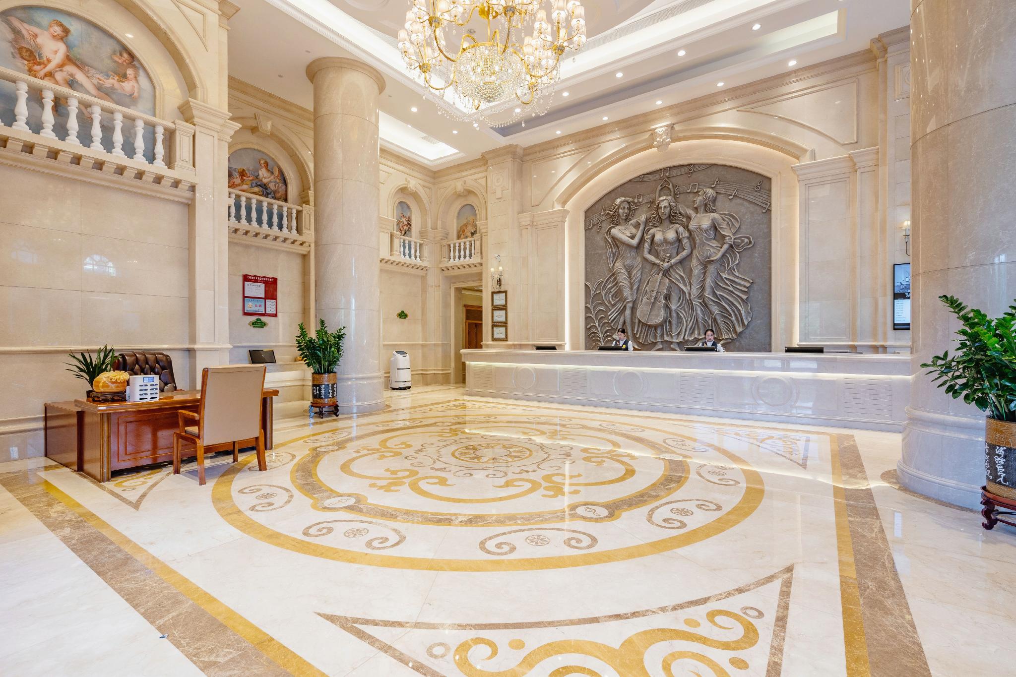 Vienna International Hotel (Shenzhen Guangqiao Road Tianliao) 12/34