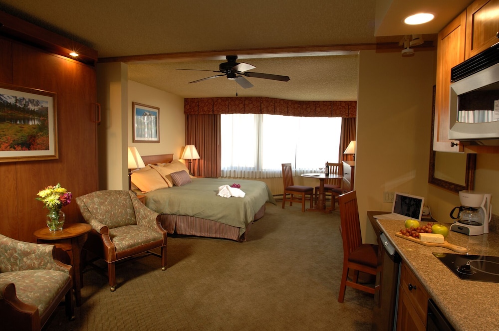 Grand Lodge Crested Butte 22/33