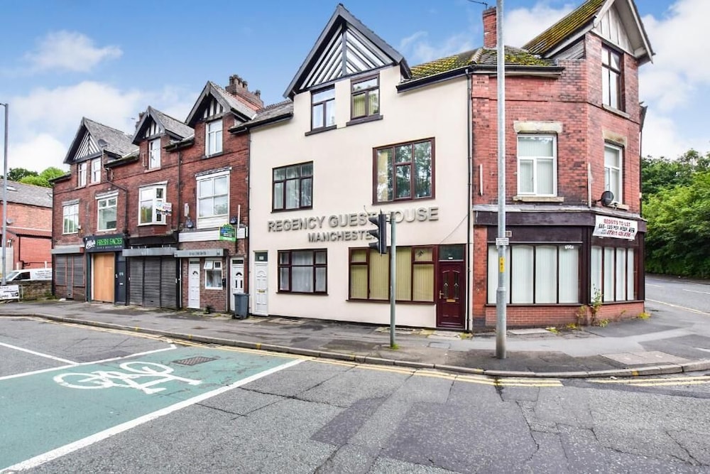 OYO Regency Guest House Manchester North 33/43