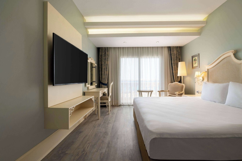 DELUXE, KING BED, SEA VIEW, SOFA