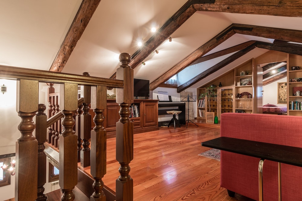 Vivaldi Apartment 19/26