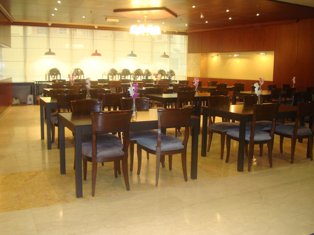 restaurant-cafeteria