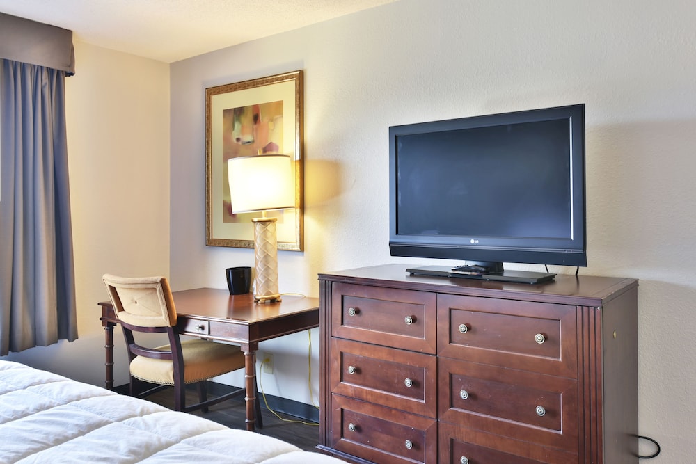 Baymont Inn And Suites By Wyndham Columbus / Near Osu 46/60