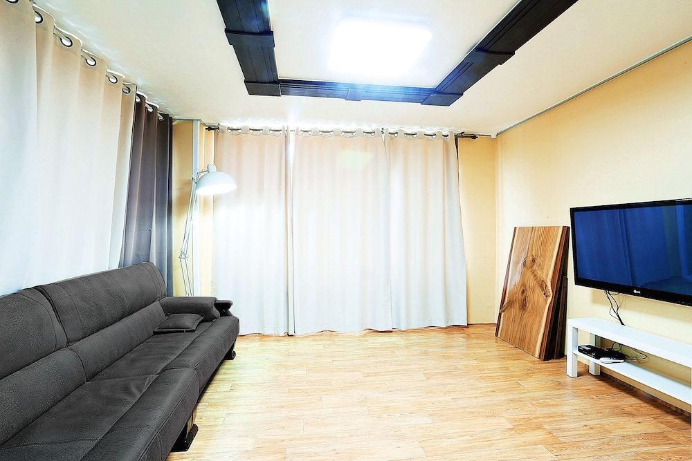 Jeju Beach House 14/32