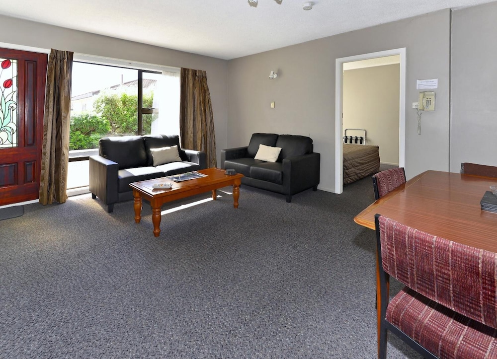 Classique Lodge Motel 28/50