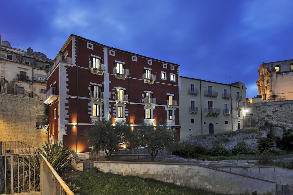 Itria Palace 62/71