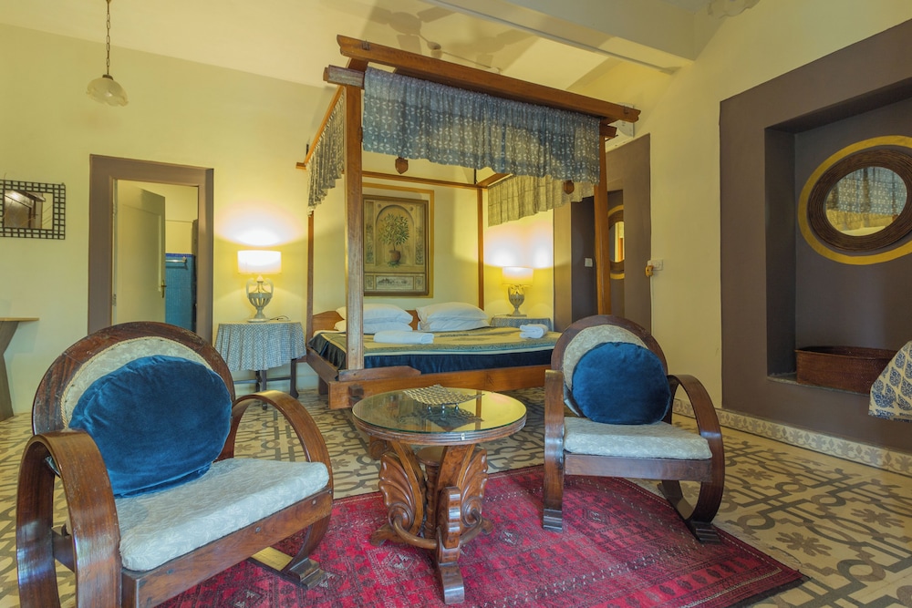 CASA BRITONA GOA 36/50