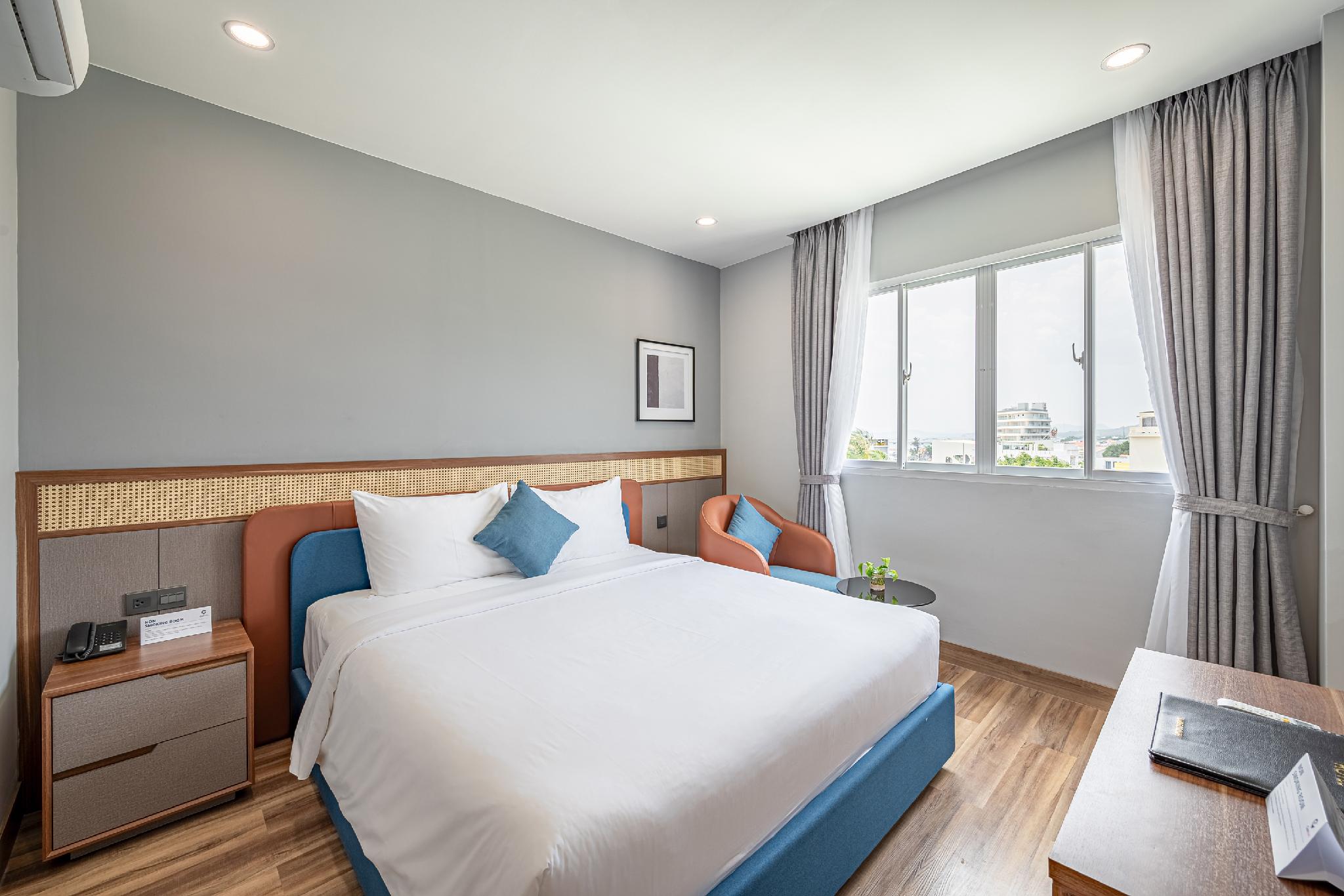 Deluxe, Double Bed