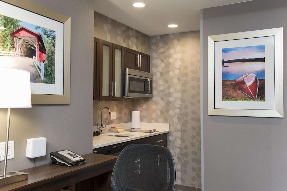 HOMEWOOD SUITES BY HILTON CLEVELAND/SHEFFIELD 68/83