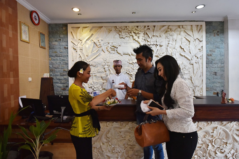 Lobby at Puri Saron Baruna Beach Cottages, Buleleng