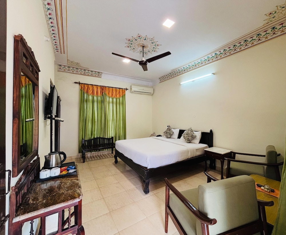 Sajjan Bagh 14/48