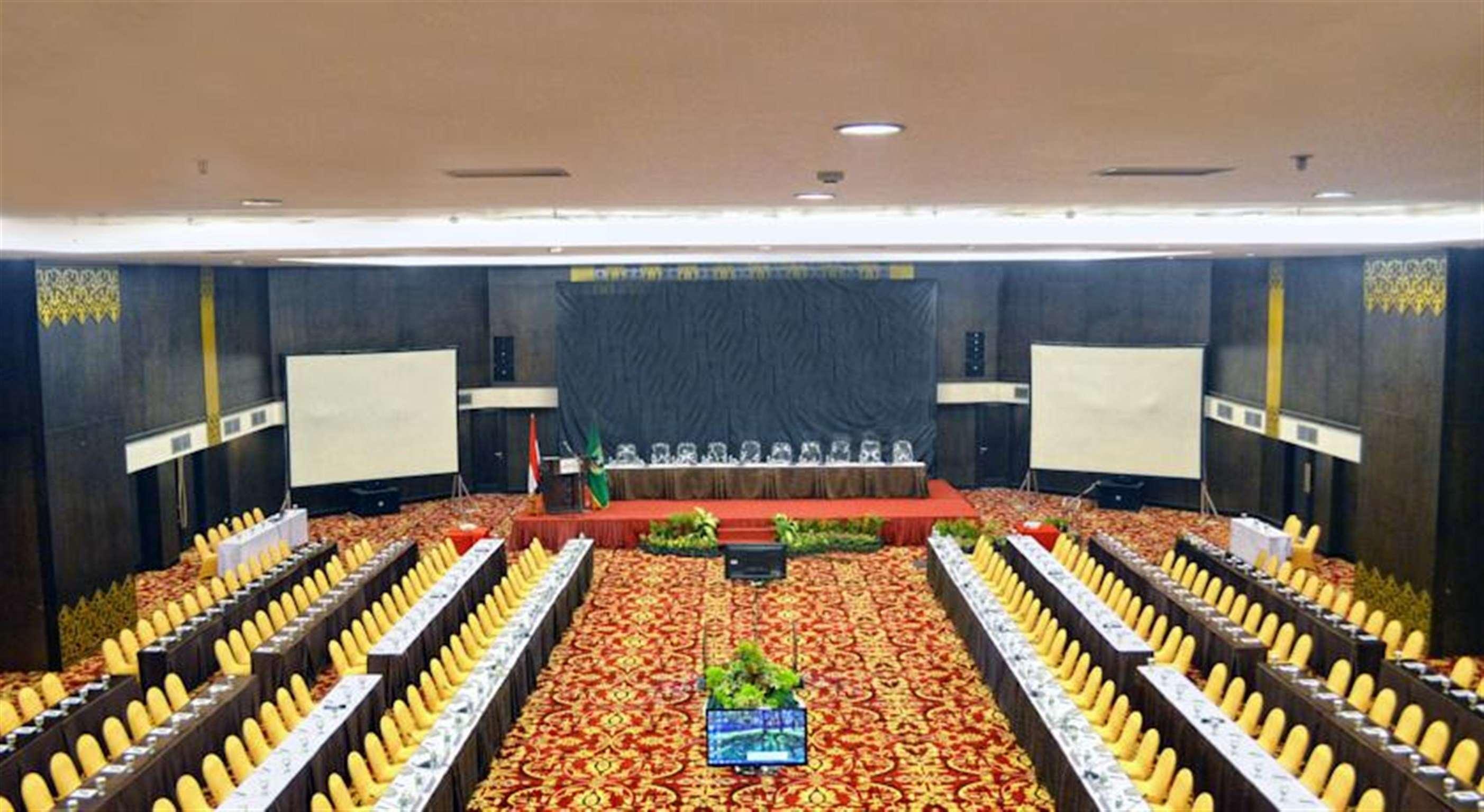 Kyriad Bumiminang Hotel 17/31