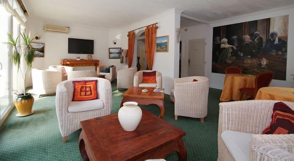 CITOTEL LE MIRAGE 18/38
