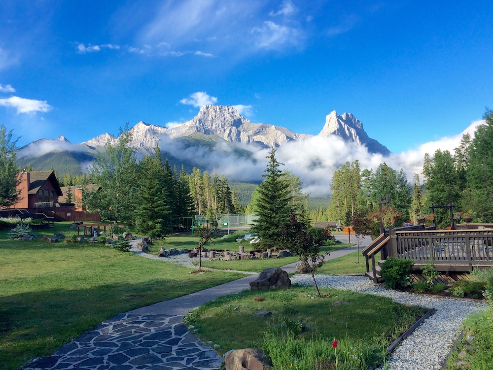 Banff Gate Mountain Resort 47/58