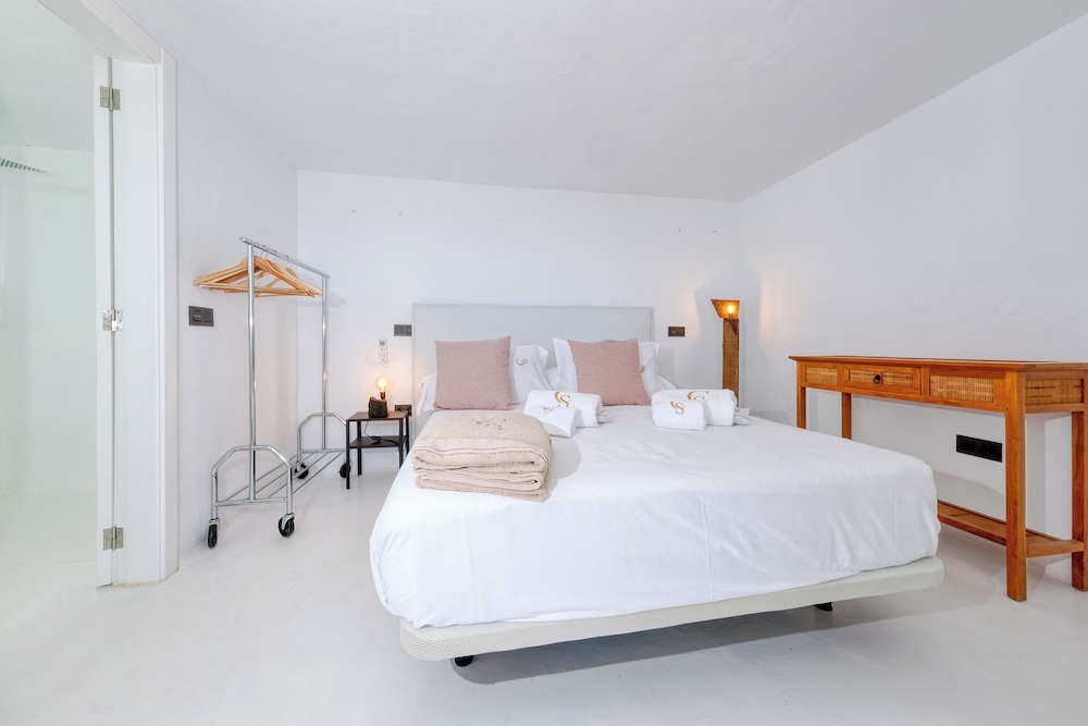 Economy, Double Bed