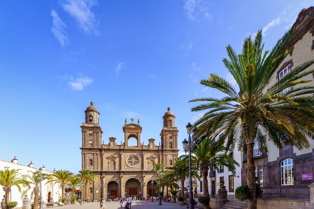 Boutique Hotel Cordial Plaza Mayor de Santa Ana 4/57
