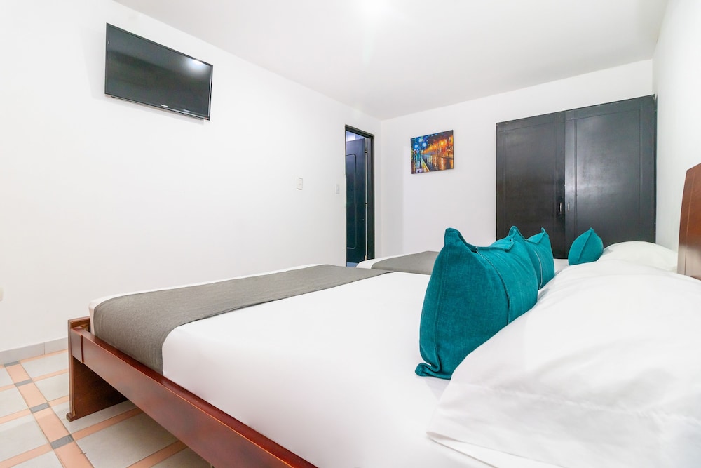 Ayenda Oporto Suites 8/18