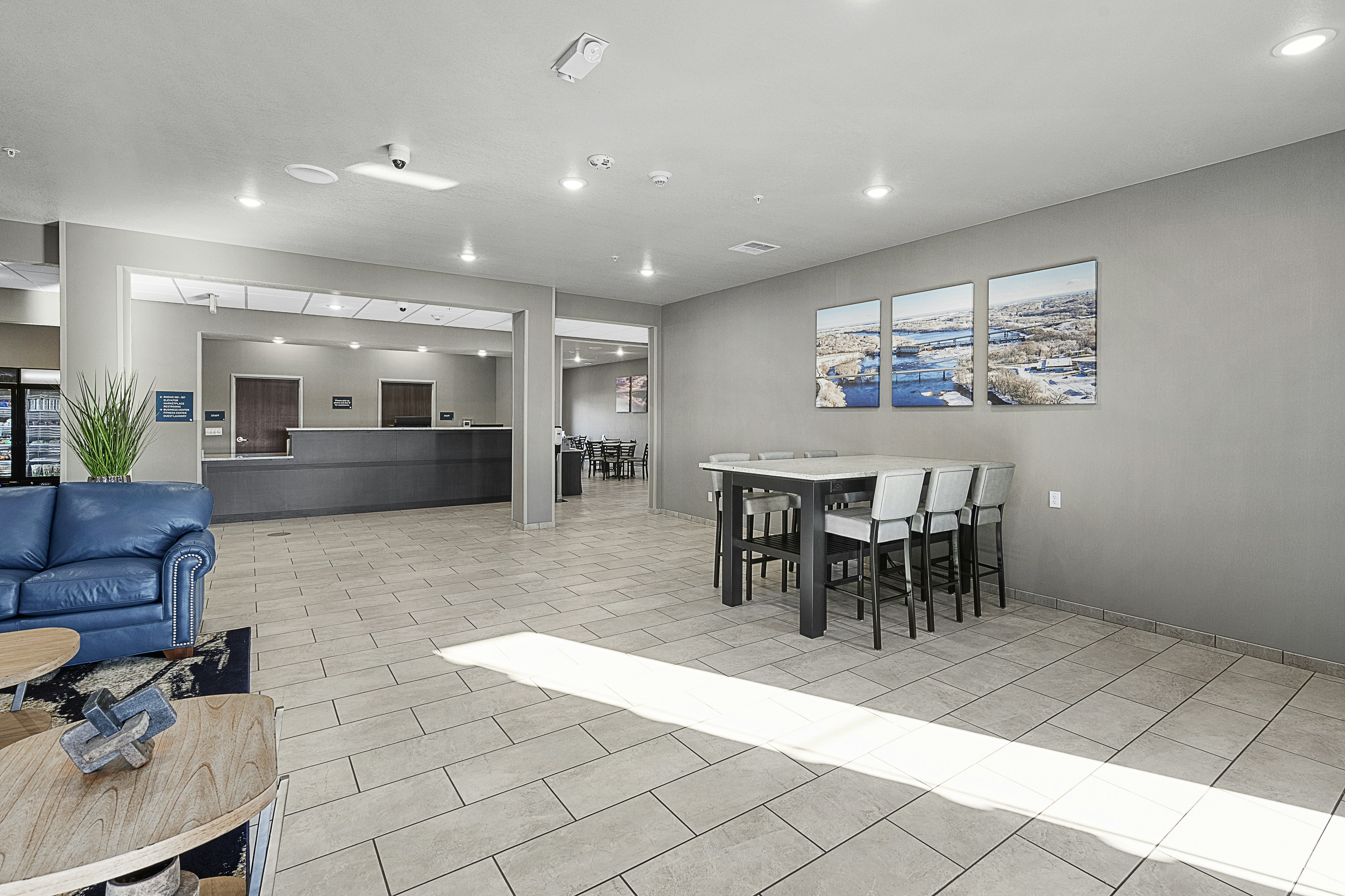 Riverstone Suites - Chippewa Falls 4/50