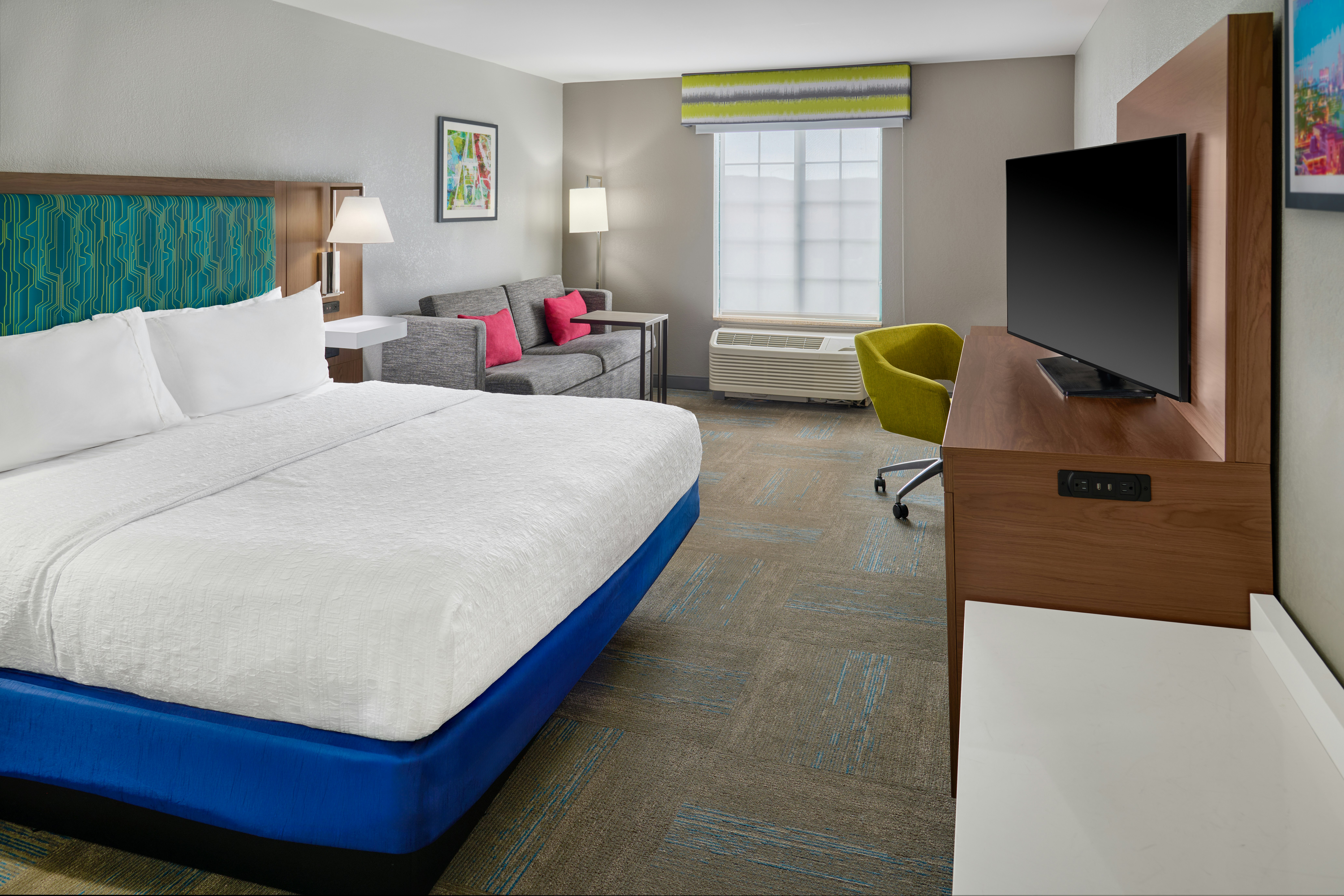 Study, King Bed
