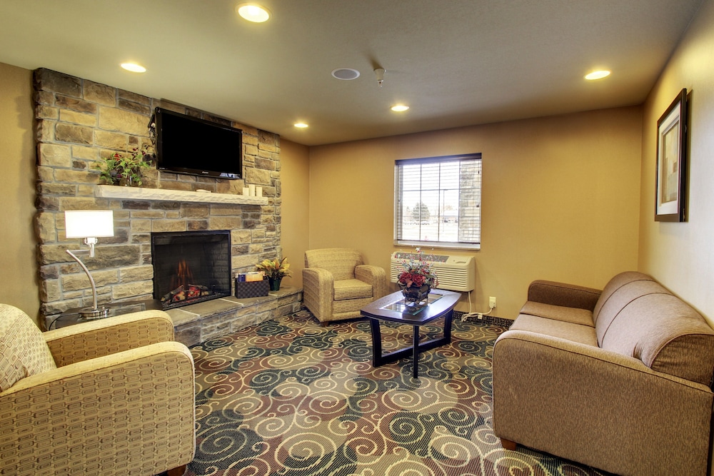 Cobblestone Inn &amp; Suites -- Hartington, NE 27/39