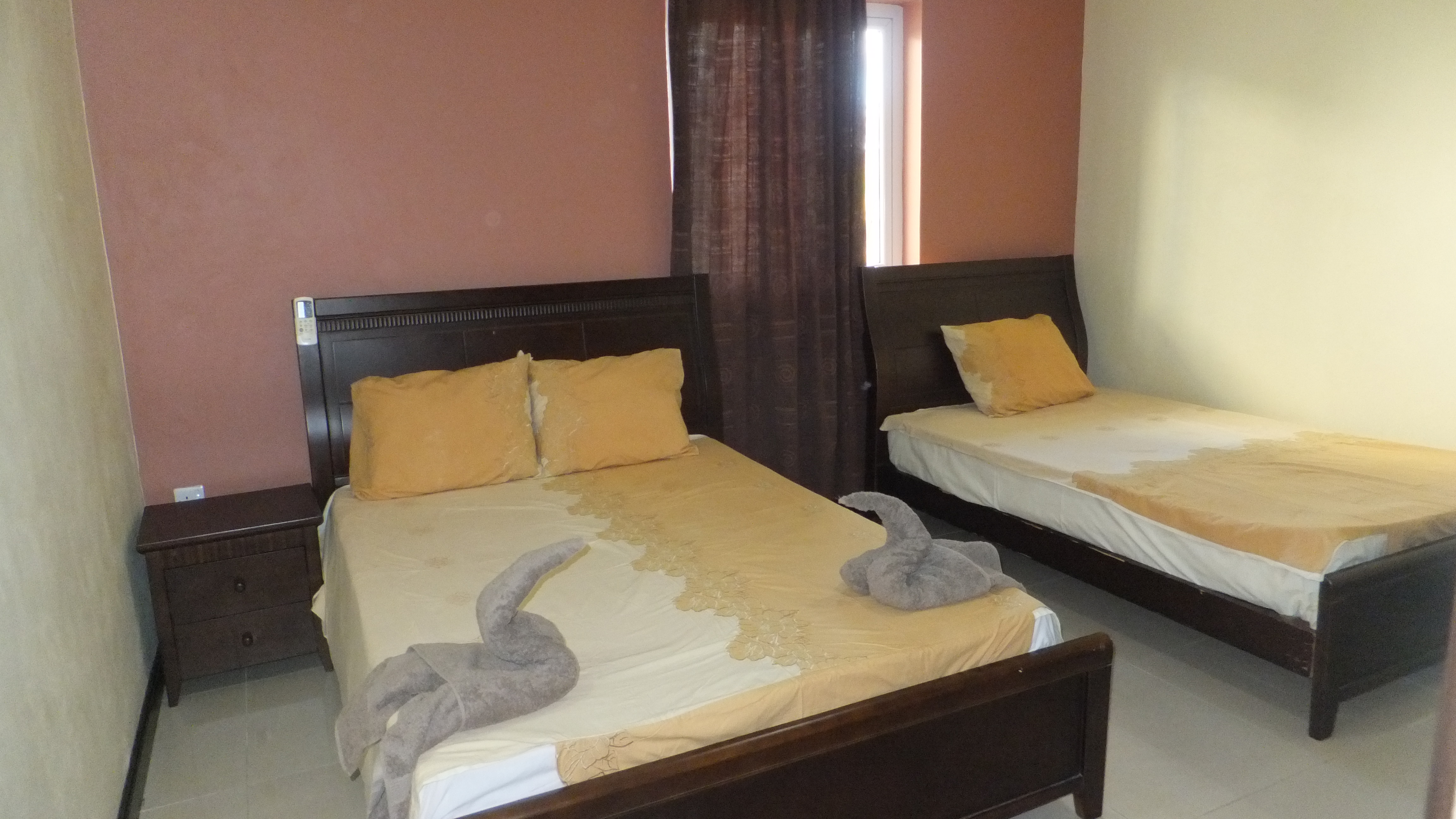 2 Bedrooms, Apartment
