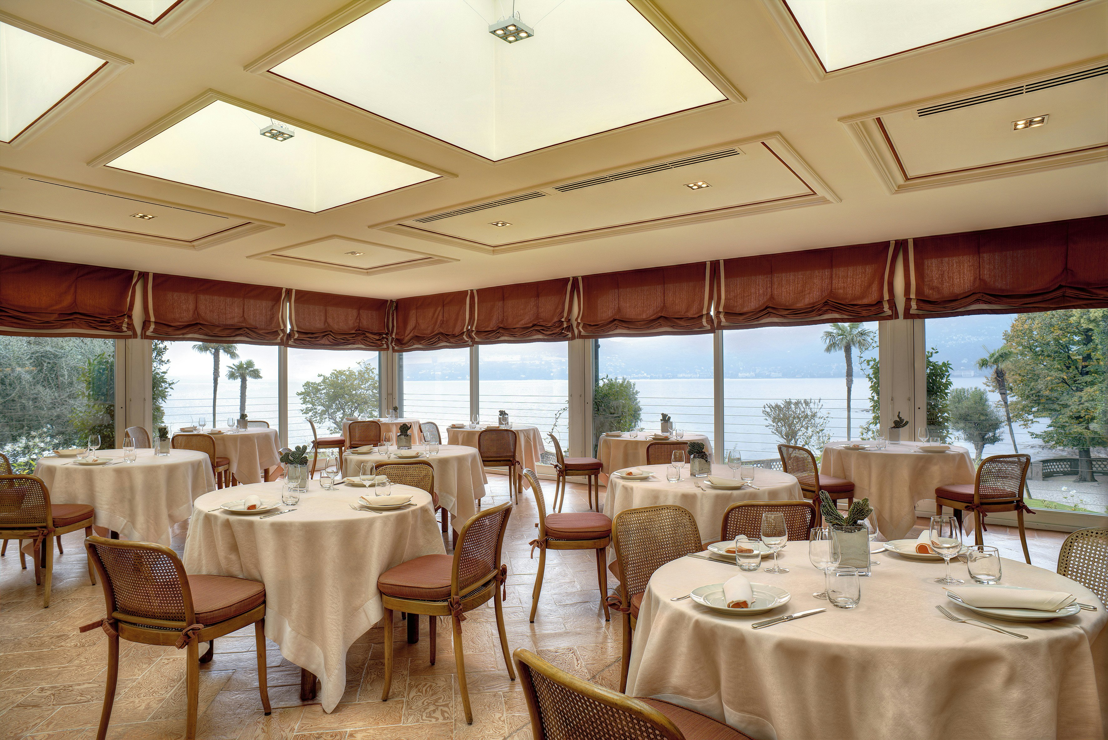 Grand Hotel Majestic 66/83