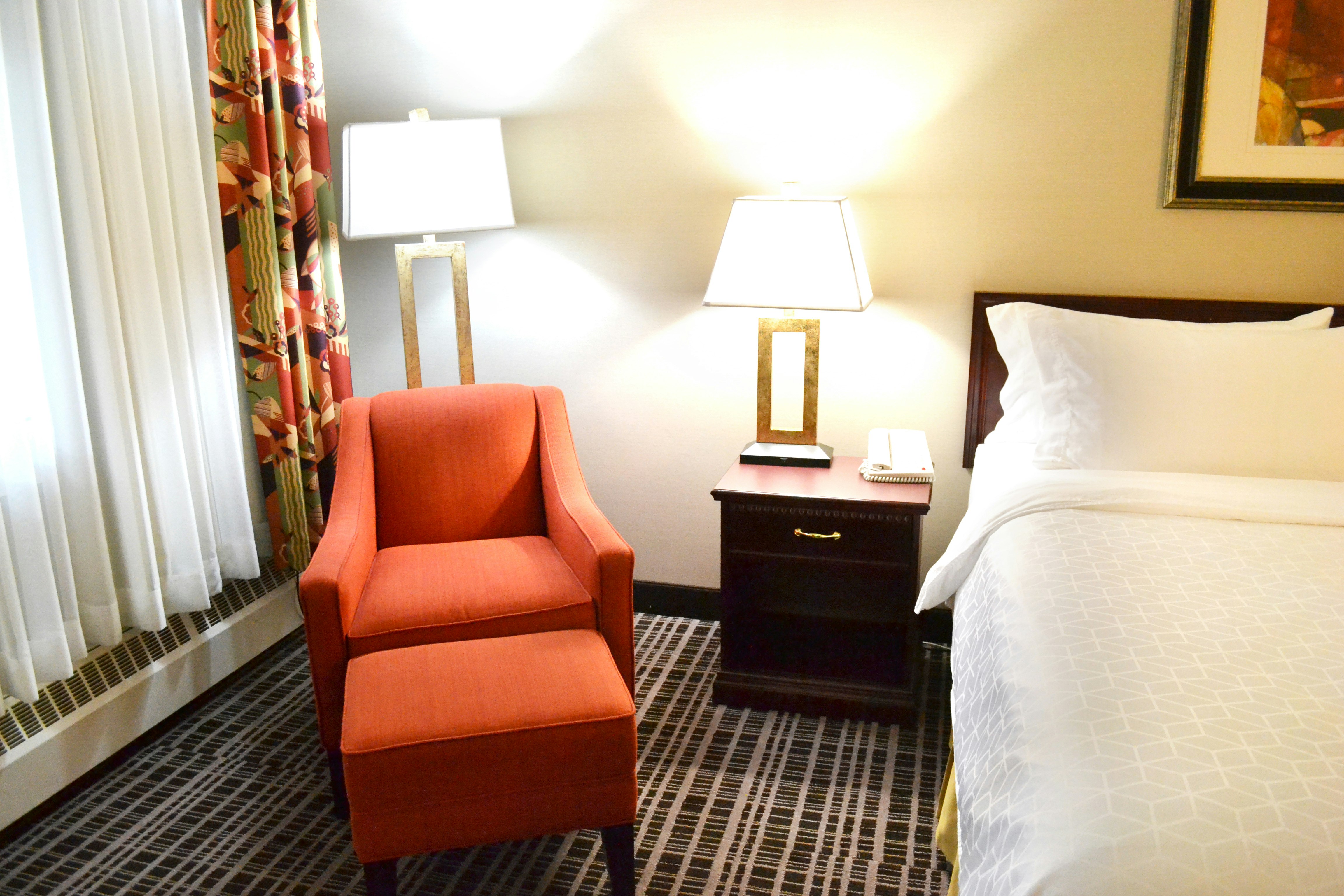 HOLIDAY INN EXPRESS RED DEER 29/68