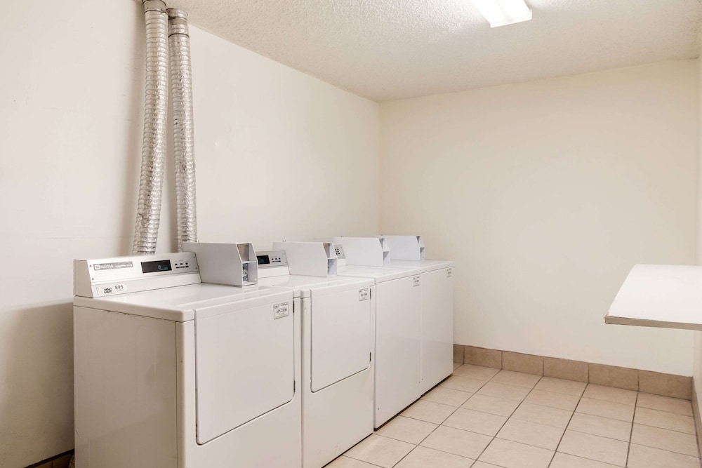 Rodeway Inn Gallup West NM 28/41