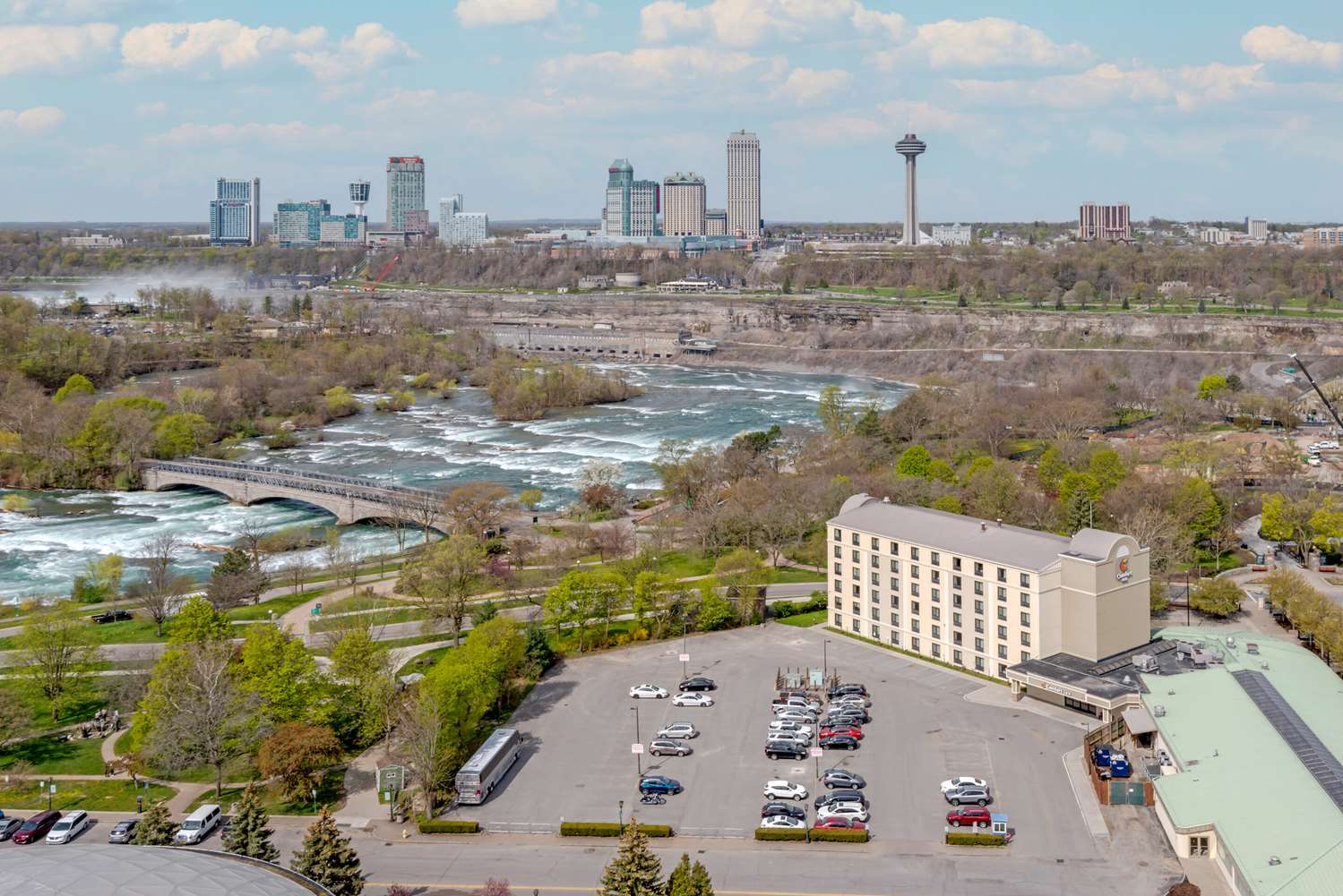 Comfort Inn The Pointe Niagara Falls, NY 2/47
