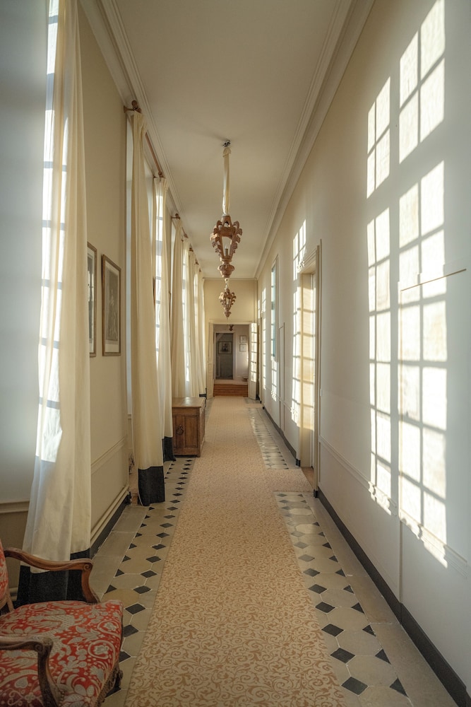 Chateau D'etoges 63/73