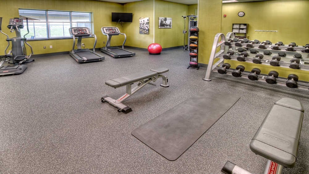 Holiday Inn Express Suites Pittsburgh Sw Southpointe 39/72