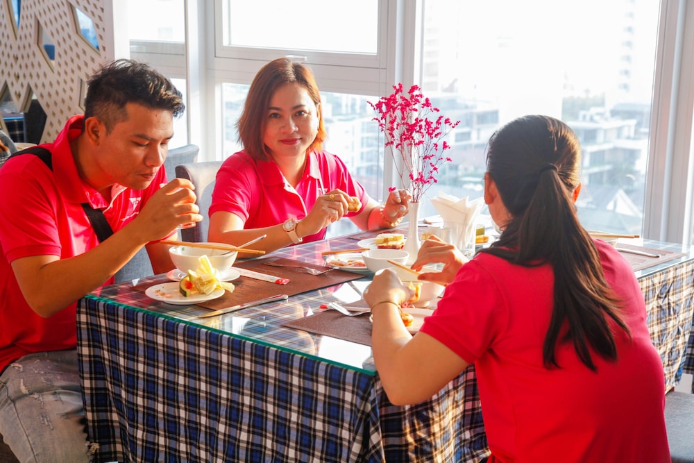 Golden Rose Hotel Danang 35/50