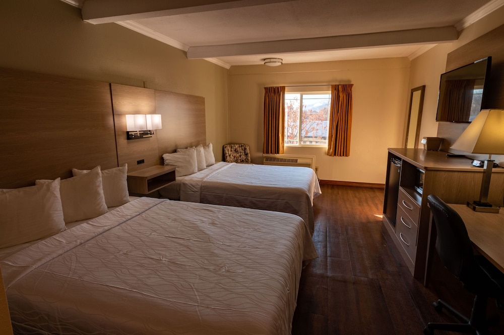 Quality Inn Bishop Near Mammoth 15/20