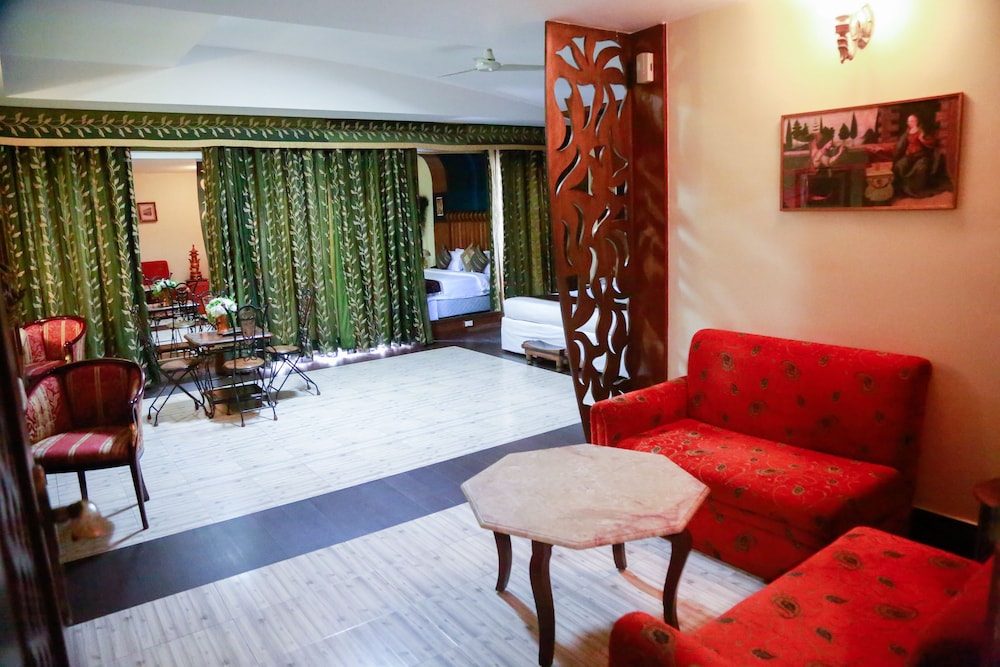 Grand Heritage Narmada Jacksons 28/48