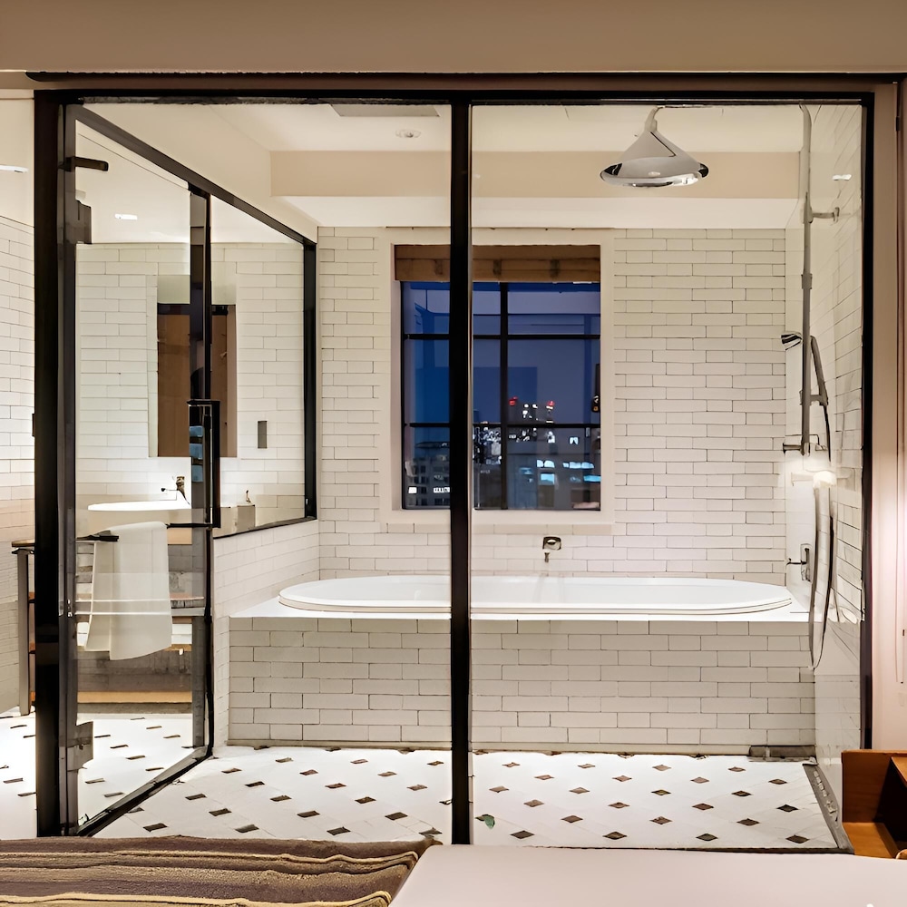 Ebisuholic Hotel 65/65