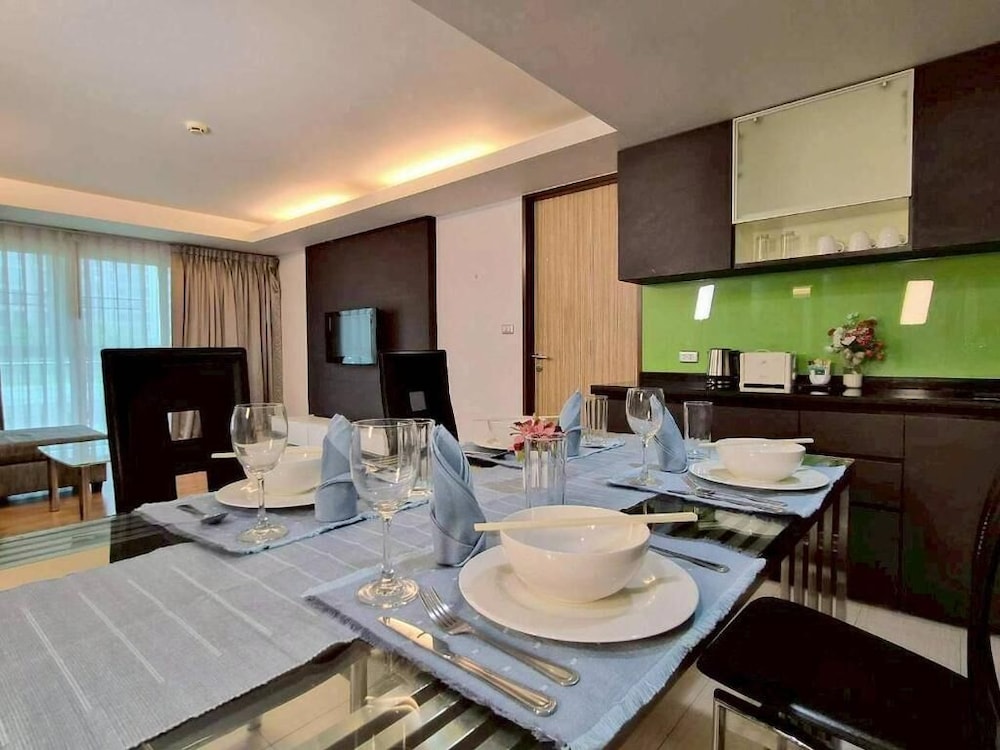 Golden Pearl Residences 42/50